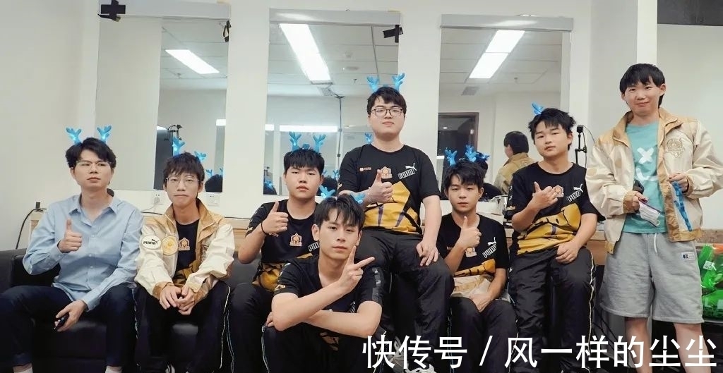 近距离接触 近距离接触