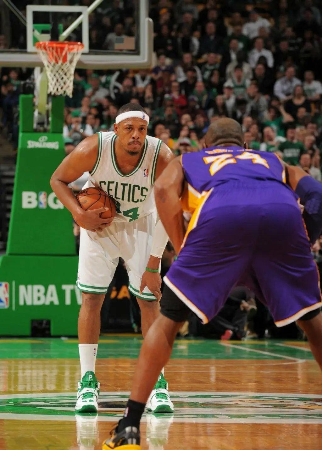 在接受采访 在接受采访